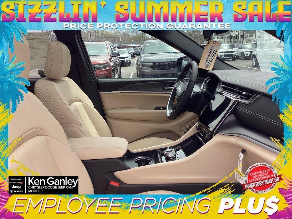 new 2025 Jeep Grand Cherokee car, priced at $44,951