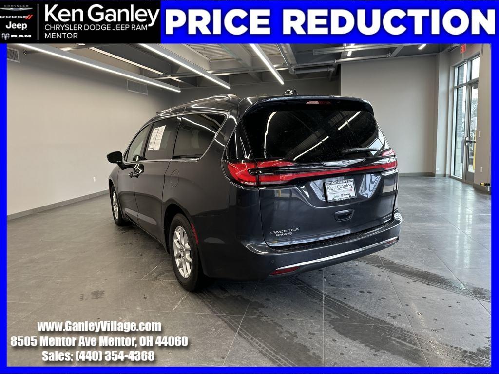 used 2021 Chrysler Pacifica car, priced at $22,500