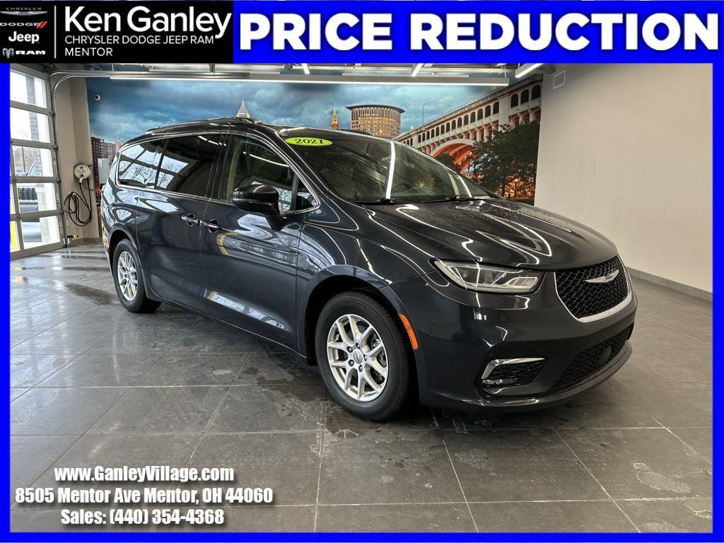 used 2021 Chrysler Pacifica car, priced at $22,500