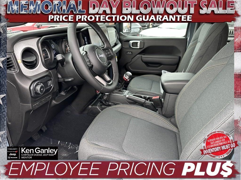 new 2025 Jeep Wrangler car, priced at $46,190