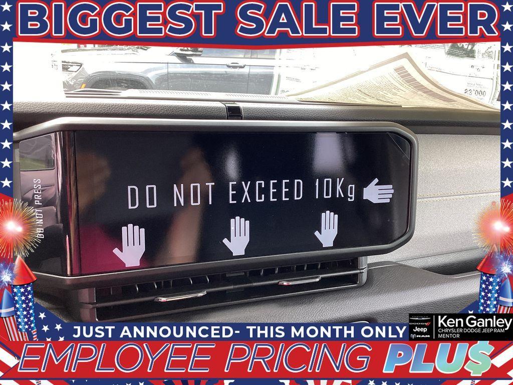 new 2025 Jeep Wrangler car, priced at $43,593