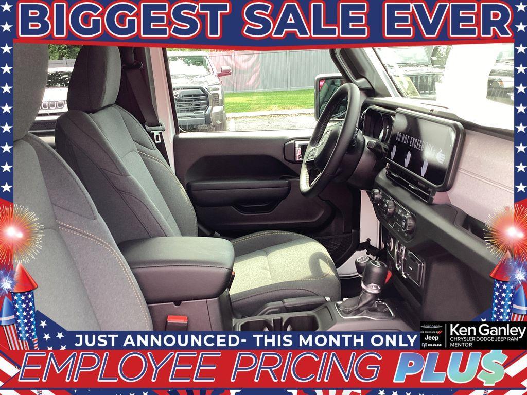 new 2025 Jeep Wrangler car, priced at $43,593