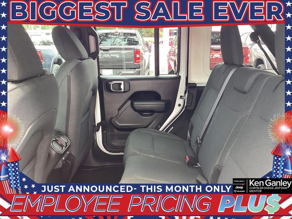 new 2025 Jeep Wrangler car, priced at $43,593
