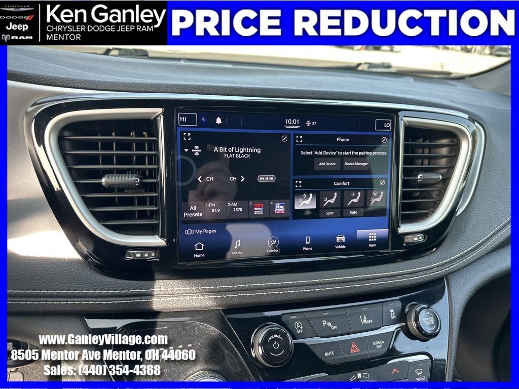 used 2021 Chrysler Pacifica car, priced at $23,887