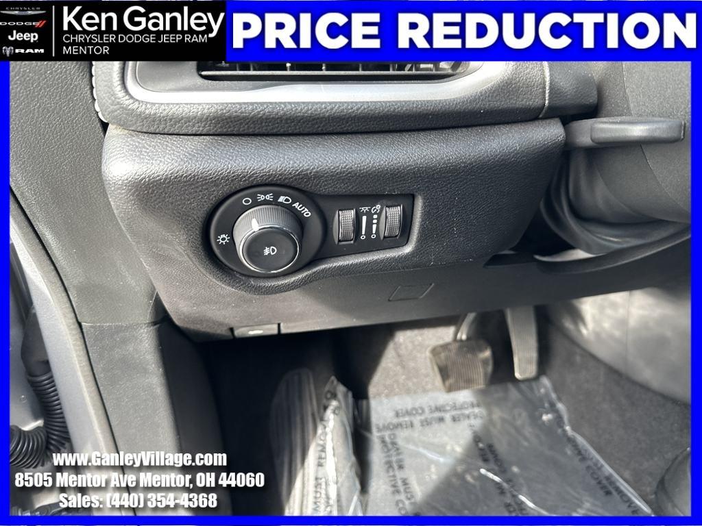 used 2021 Chrysler Pacifica car, priced at $23,887