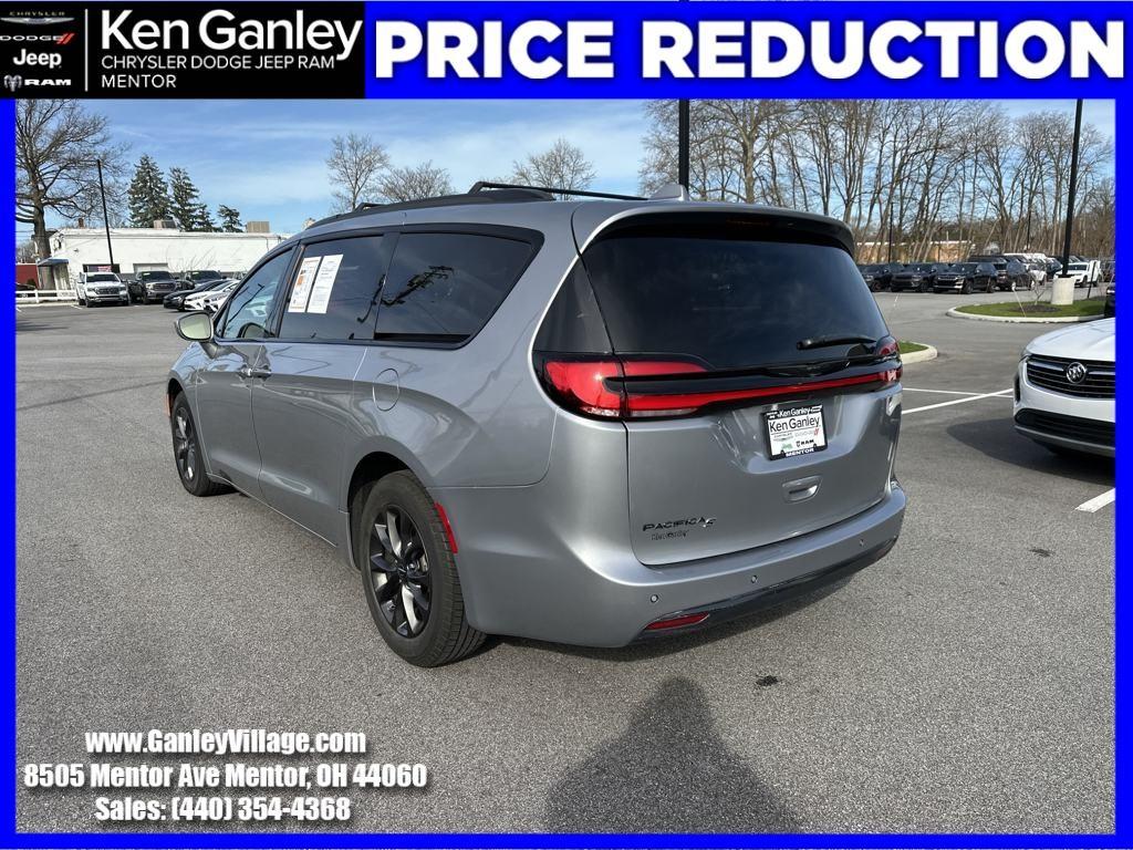 used 2021 Chrysler Pacifica car, priced at $23,887