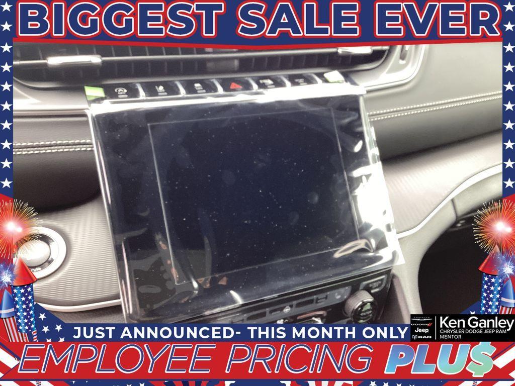 new 2025 Jeep Grand Cherokee L car, priced at $42,857