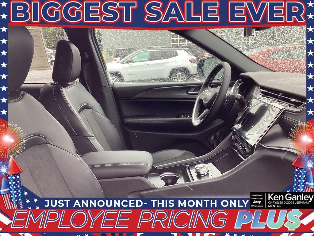 new 2025 Jeep Grand Cherokee L car, priced at $42,857