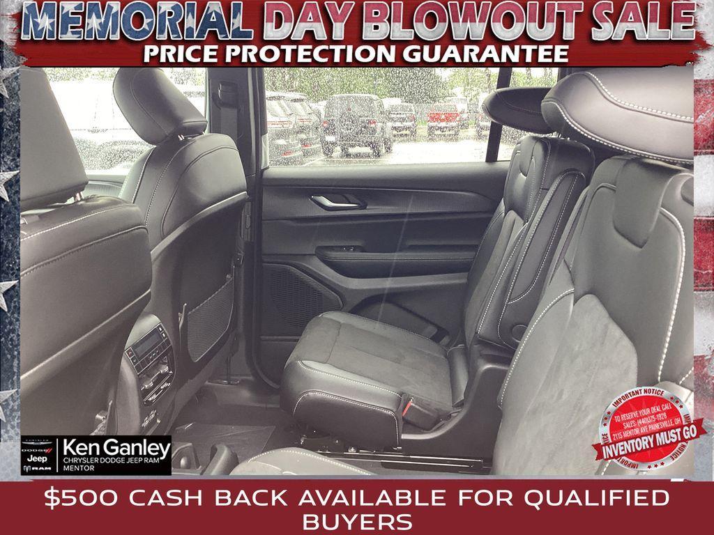 new 2025 Jeep Grand Cherokee L car, priced at $42,857