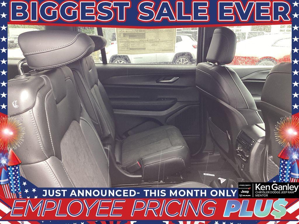 new 2025 Jeep Grand Cherokee L car, priced at $42,857