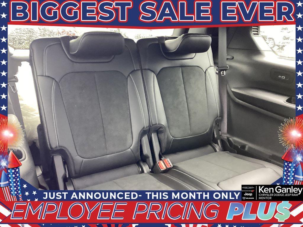 new 2025 Jeep Grand Cherokee L car, priced at $42,857