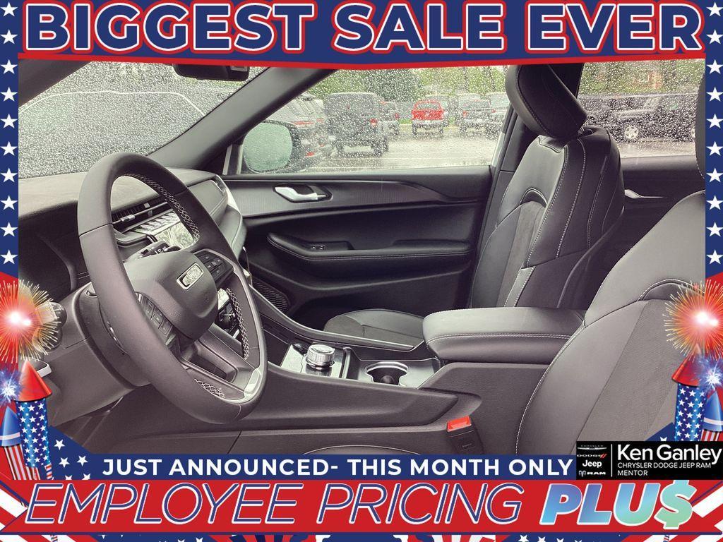 new 2025 Jeep Grand Cherokee L car, priced at $42,857
