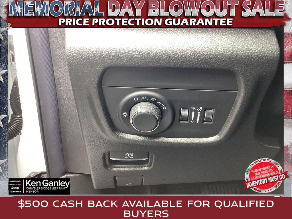 new 2025 Jeep Grand Cherokee L car, priced at $42,857