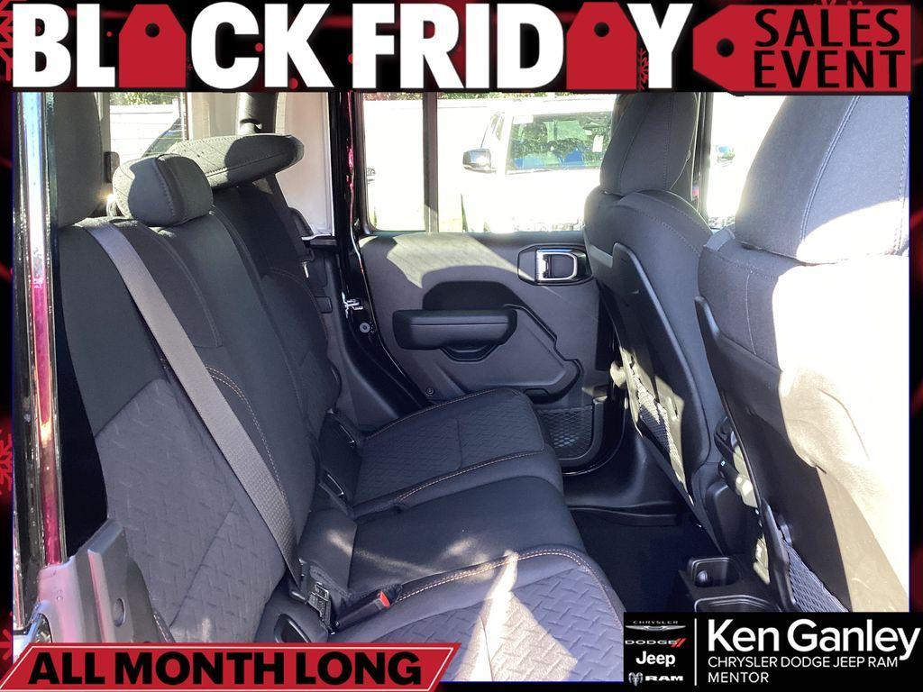 new 2025 Jeep Gladiator car, priced at $48,741