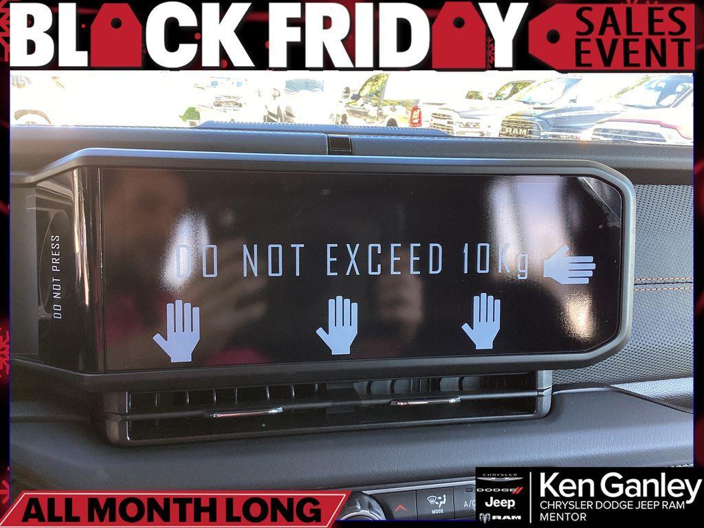 new 2025 Jeep Gladiator car, priced at $48,741