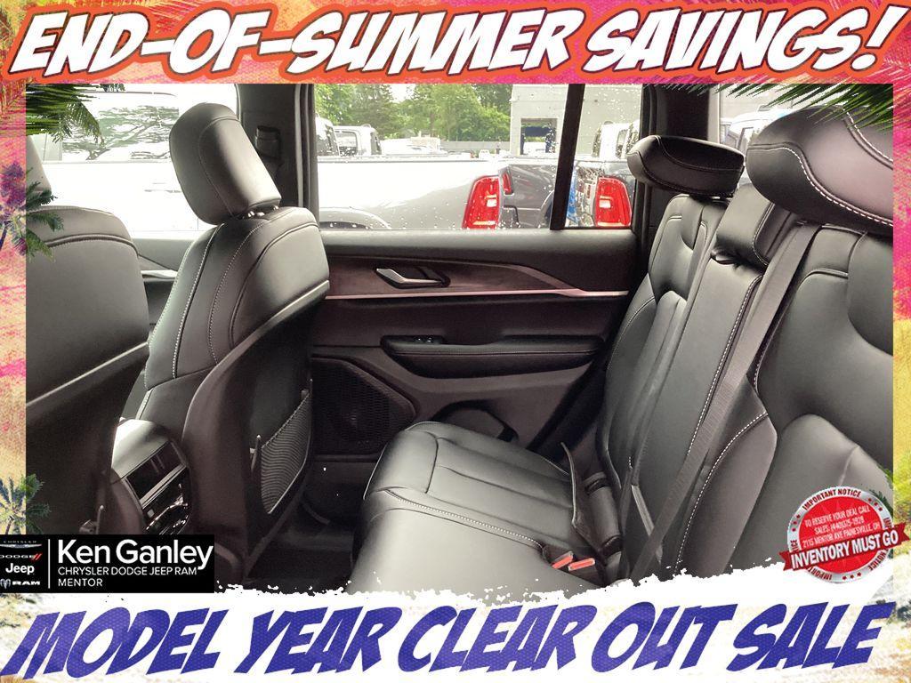 new 2025 Jeep Grand Cherokee car, priced at $47,571
