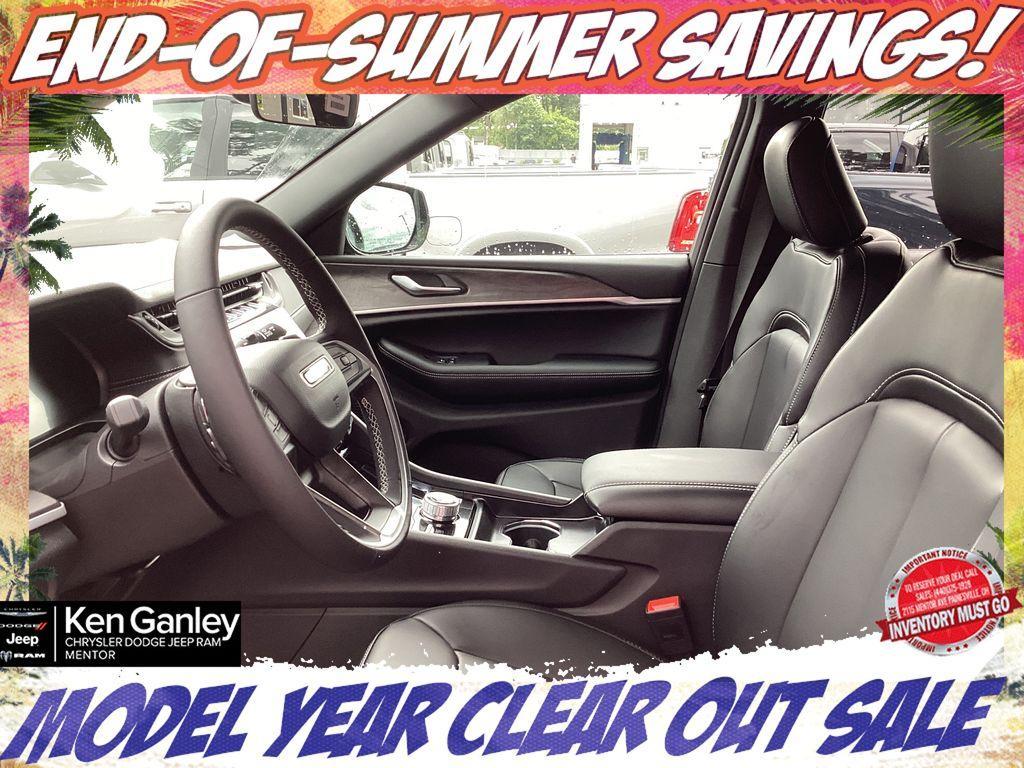 new 2025 Jeep Grand Cherokee car, priced at $47,571