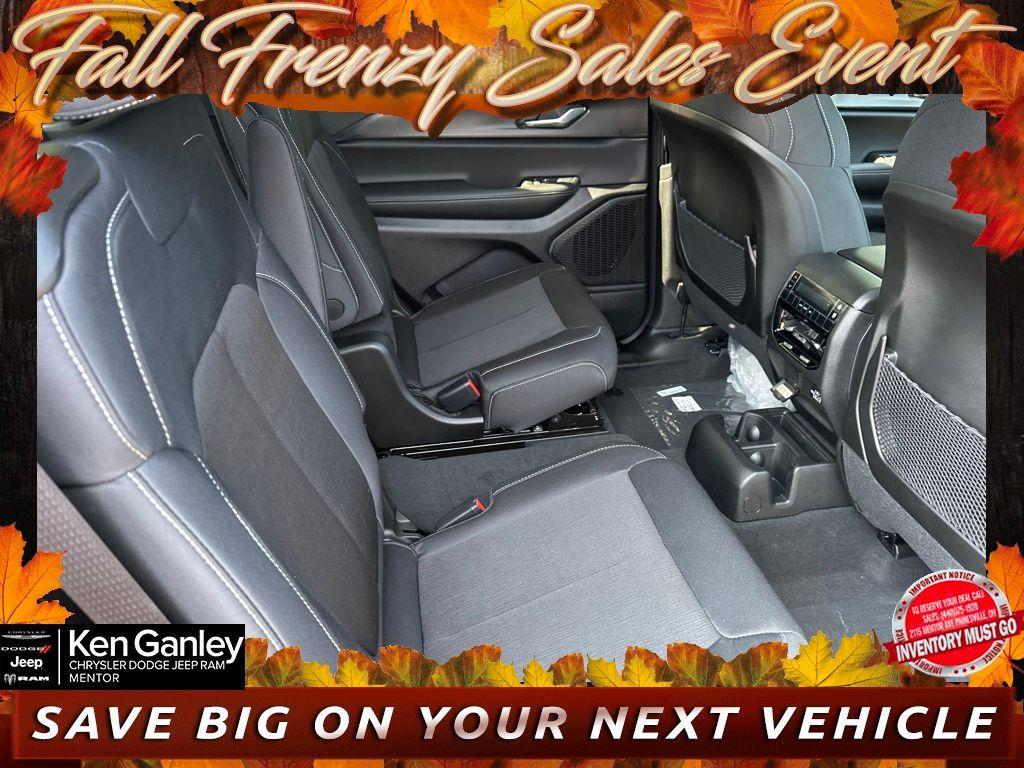 new 2025 Jeep Grand Cherokee L car, priced at $41,225