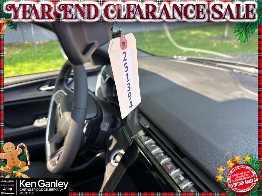 new 2025 Jeep Grand Cherokee L car, priced at $43,420