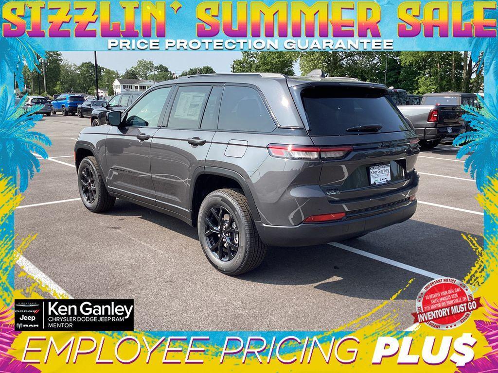 new 2025 Jeep Grand Cherokee car, priced at $40,955