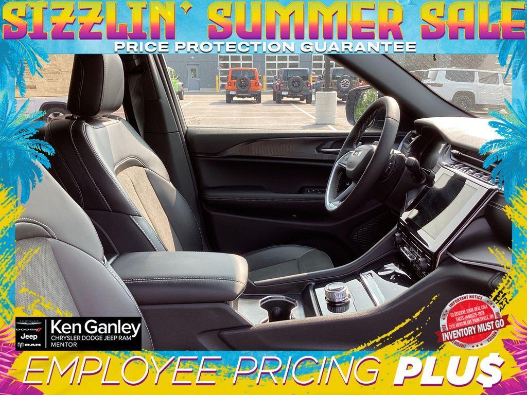 new 2025 Jeep Grand Cherokee car, priced at $40,955