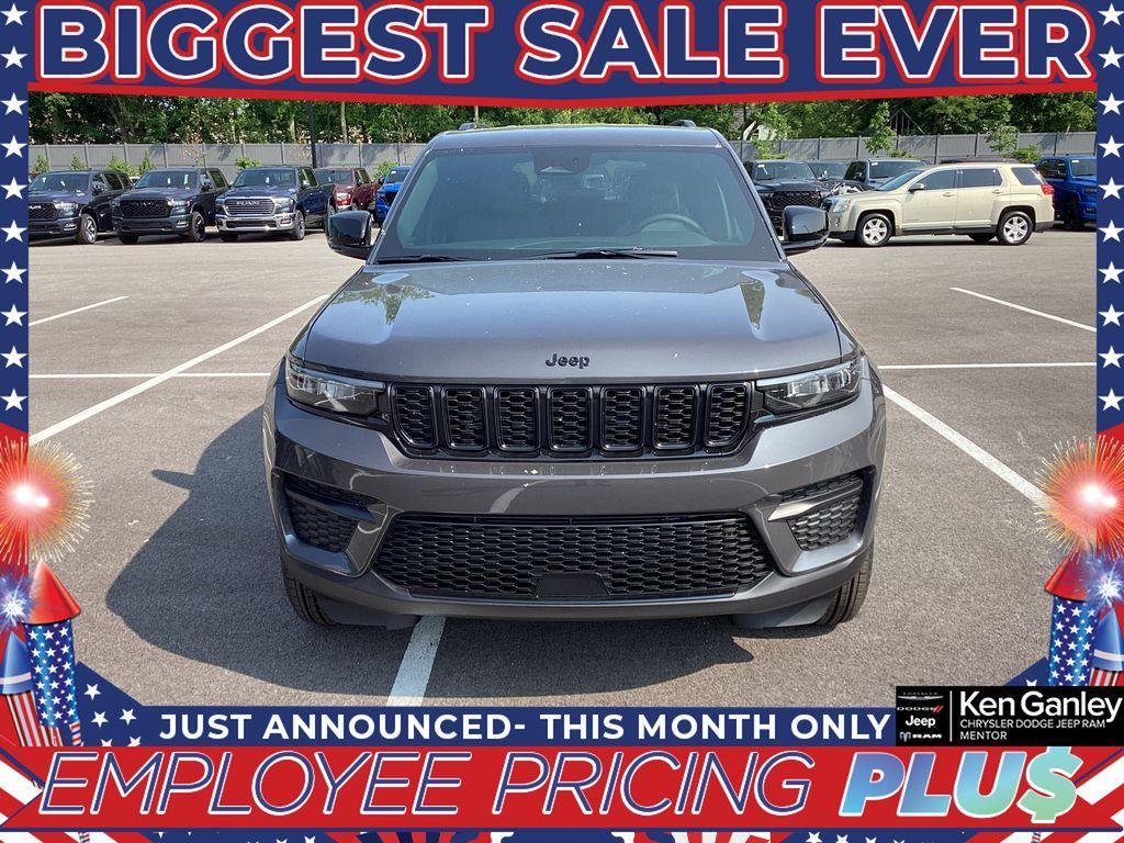 new 2025 Jeep Grand Cherokee car, priced at $40,955