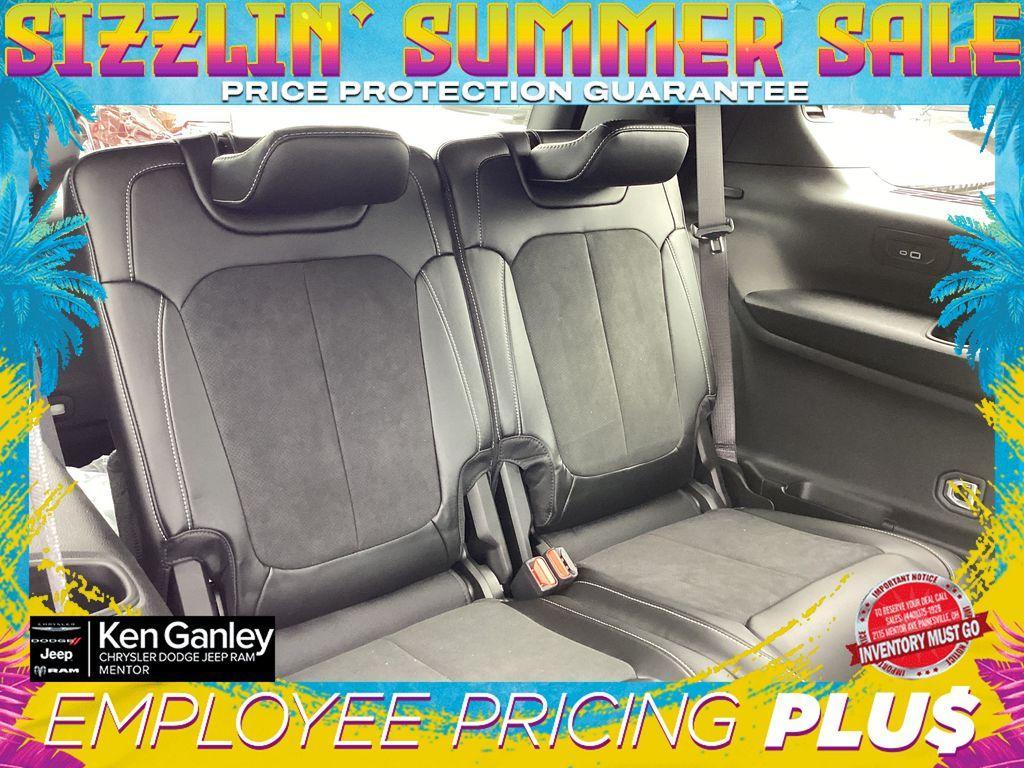new 2025 Jeep Grand Cherokee L car, priced at $48,557