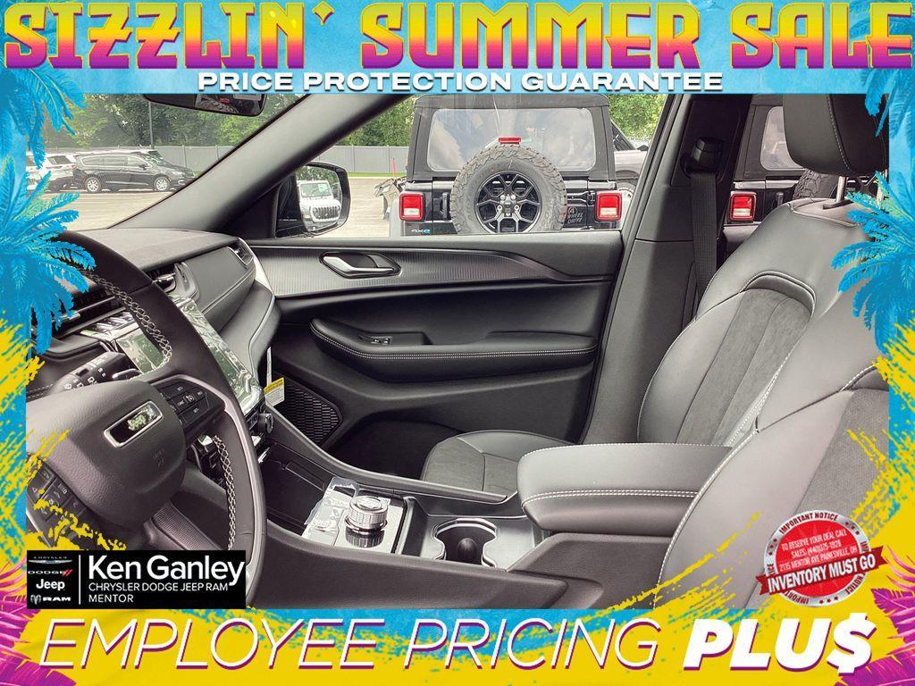 new 2025 Jeep Grand Cherokee L car, priced at $48,557