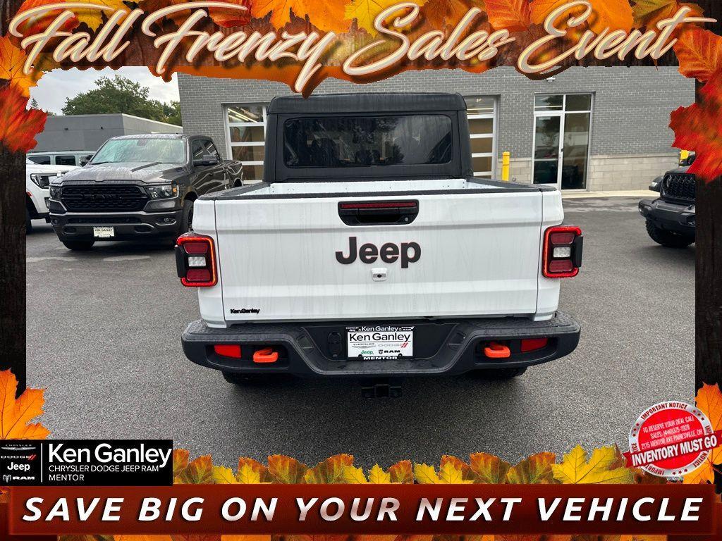new 2025 Jeep Gladiator car, priced at $45,310