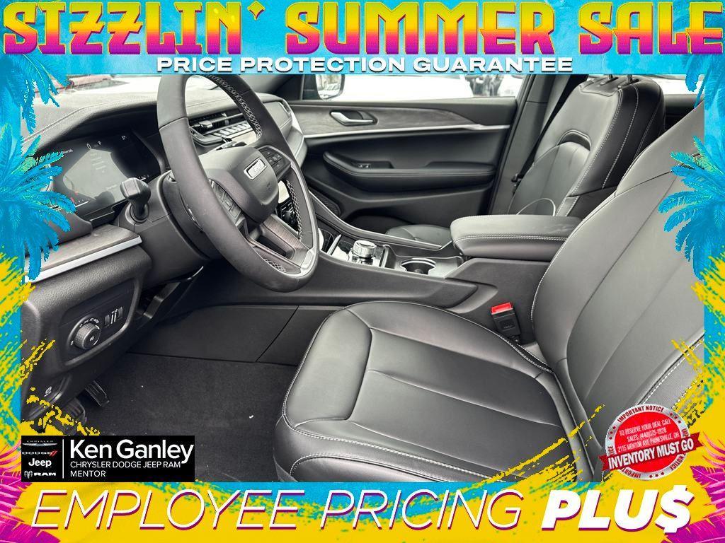new 2025 Jeep Grand Cherokee car, priced at $44,751
