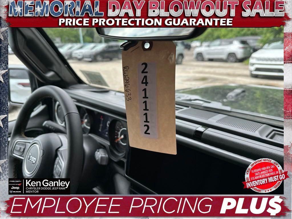 new 2024 Jeep Wrangler car, priced at $43,779