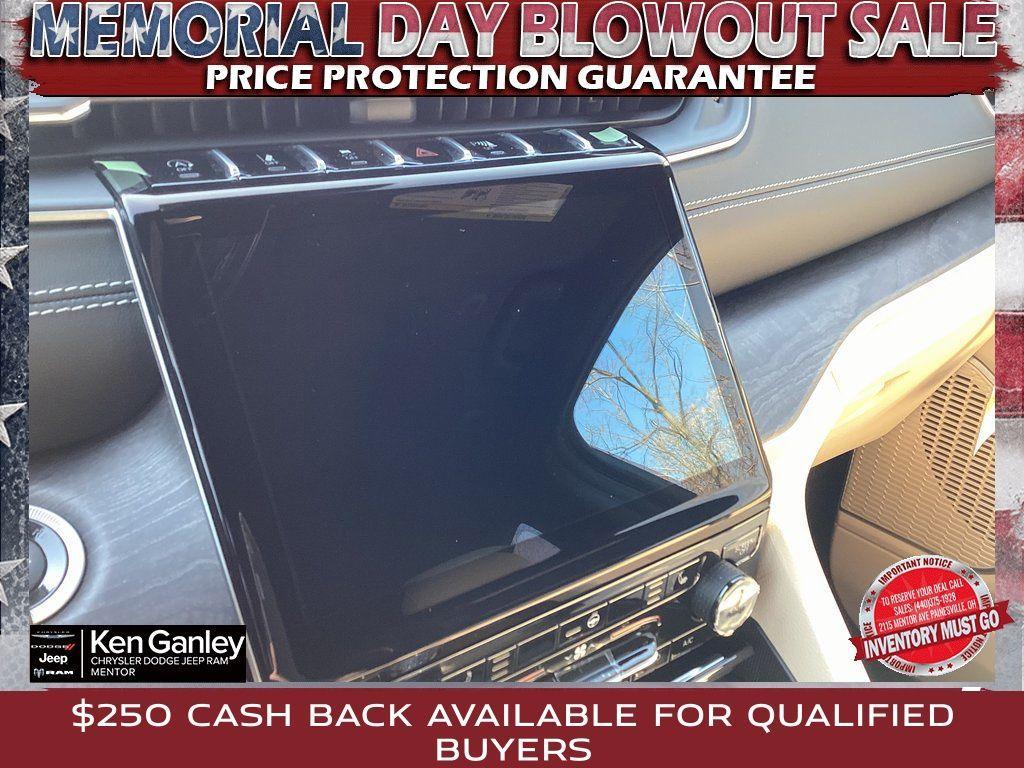 new 2025 Jeep Grand Cherokee L car, priced at $52,096
