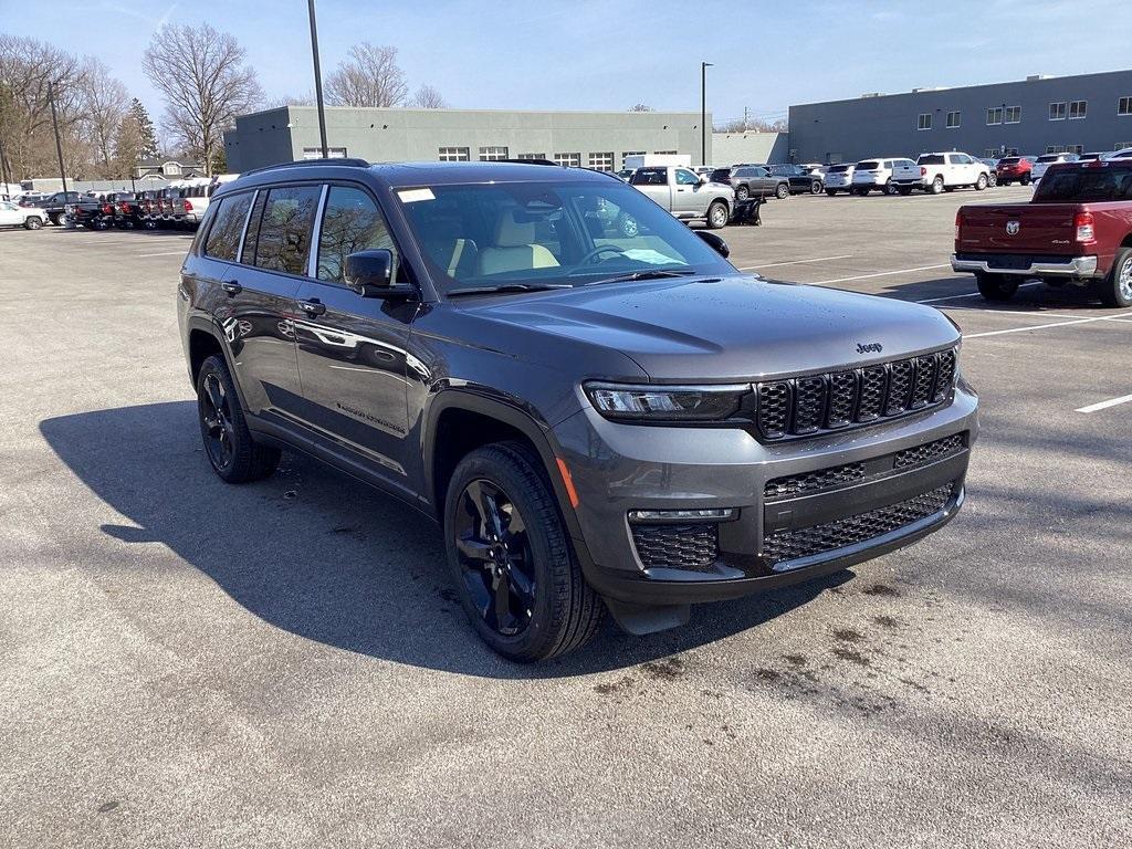 new 2025 Jeep Grand Cherokee L car, priced at $54,405