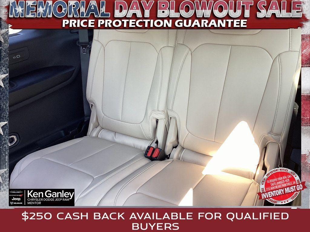 new 2025 Jeep Grand Cherokee L car, priced at $52,096