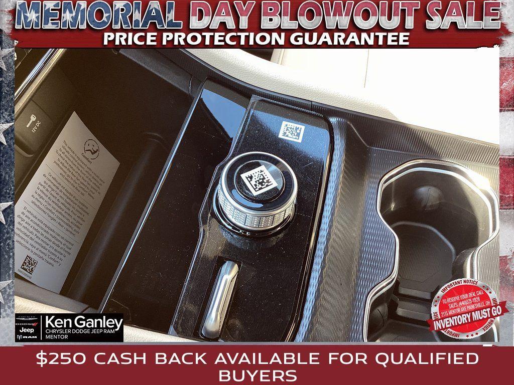 new 2025 Jeep Grand Cherokee L car, priced at $52,096