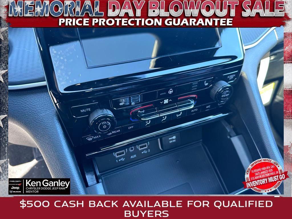 new 2025 Jeep Grand Cherokee car, priced at $41,255