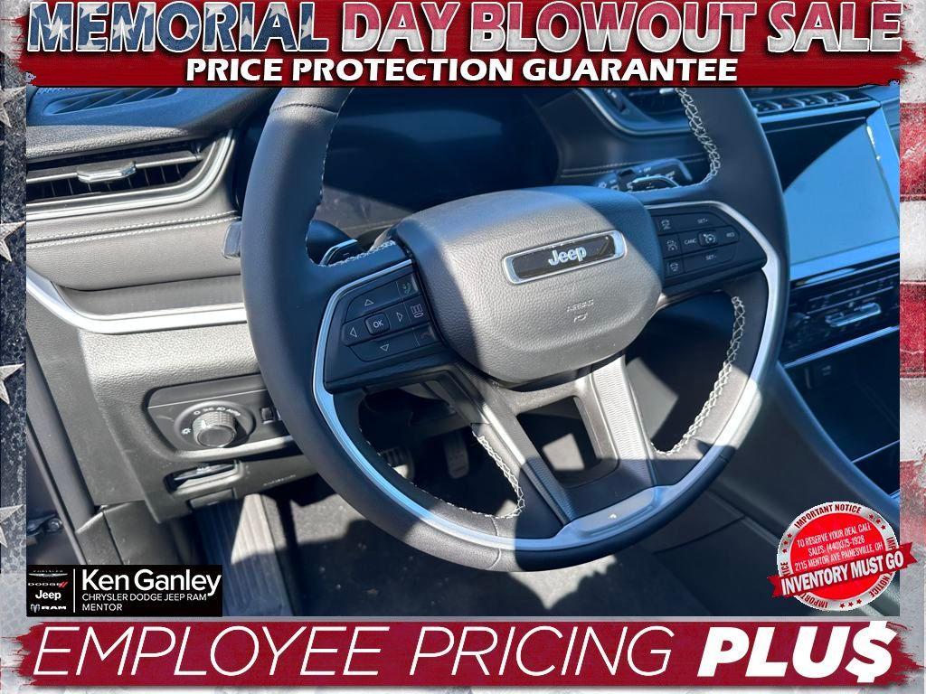 new 2025 Jeep Grand Cherokee car, priced at $41,255