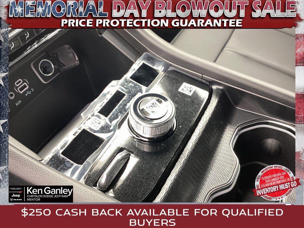 new 2025 Jeep Grand Cherokee L car, priced at $46,801