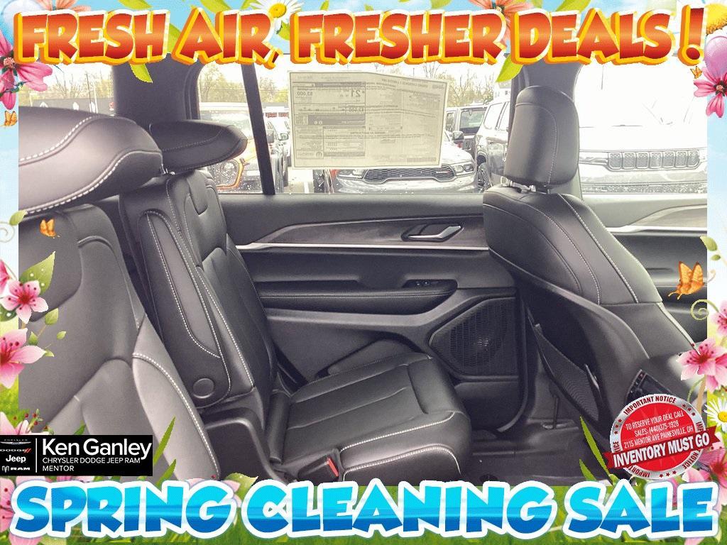 new 2025 Jeep Grand Cherokee L car, priced at $48,696