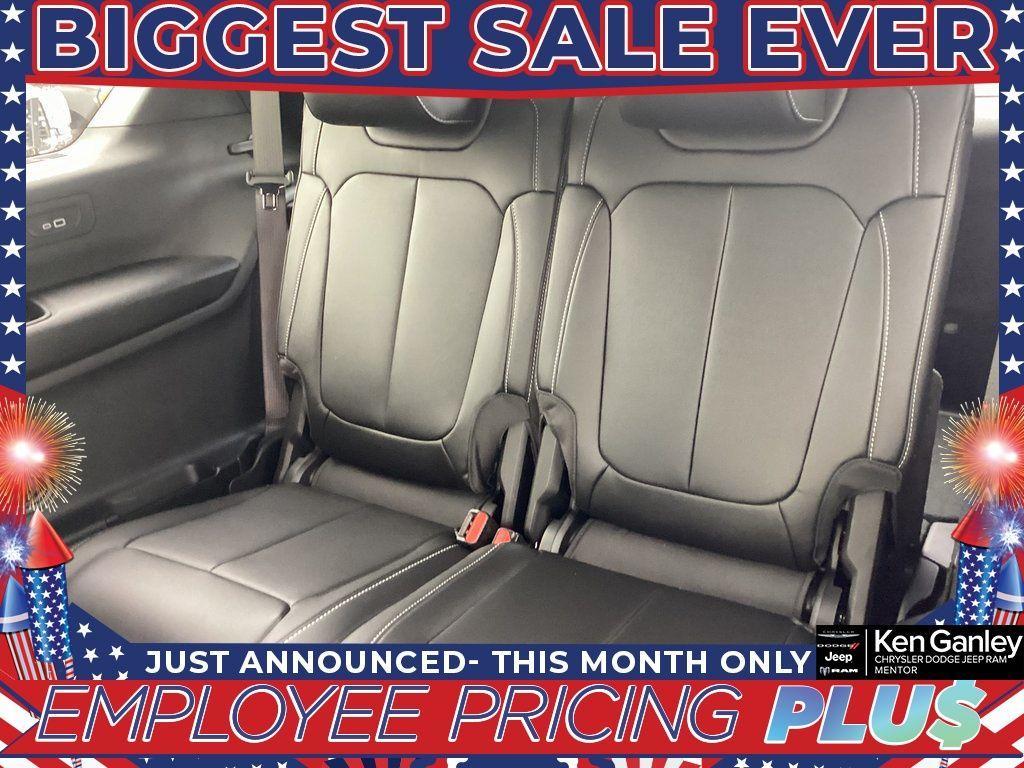 new 2025 Jeep Grand Cherokee L car, priced at $47,051