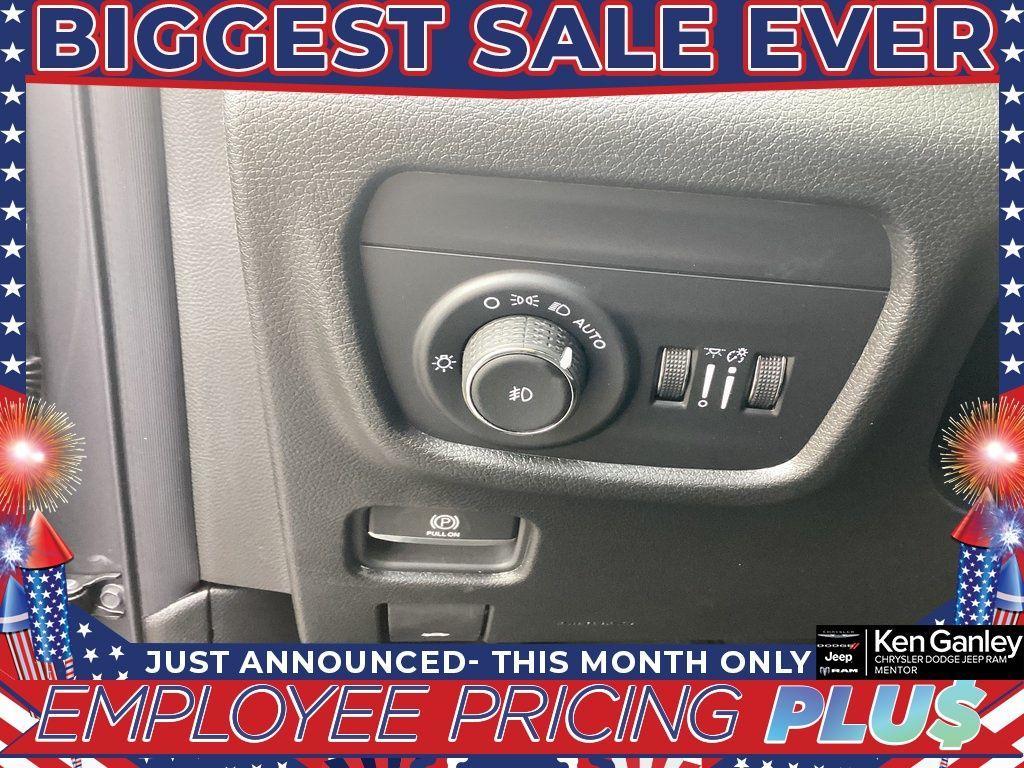 new 2025 Jeep Grand Cherokee L car, priced at $47,051