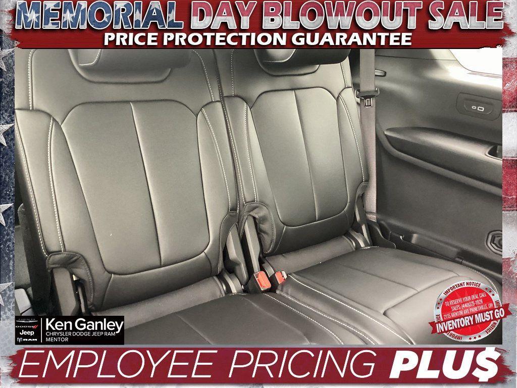 new 2025 Jeep Grand Cherokee L car, priced at $46,801