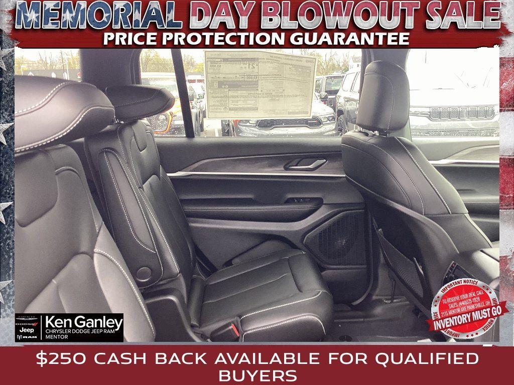 new 2025 Jeep Grand Cherokee L car, priced at $46,801
