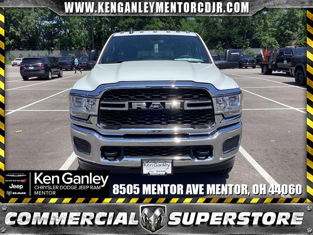 new 2024 Ram 3500 car, priced at $41,725