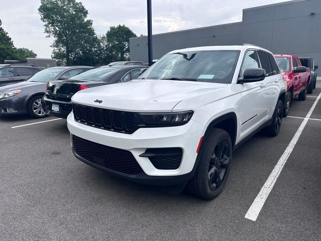used 2023 Jeep Grand Cherokee car, priced at $32,600