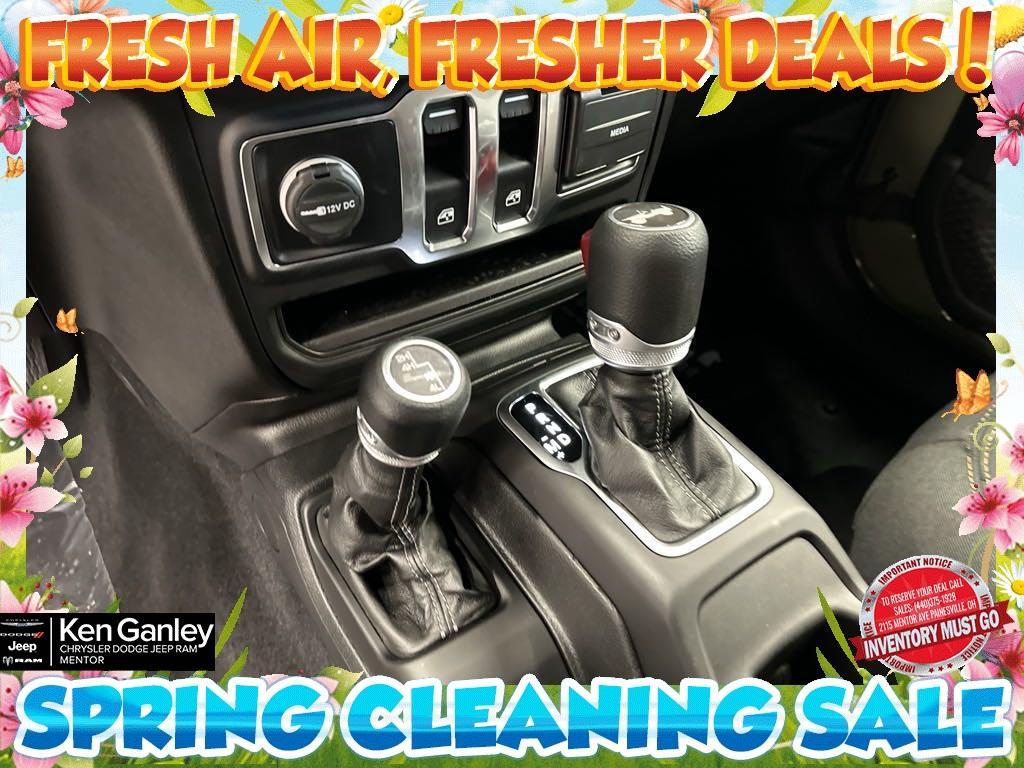 new 2025 Jeep Wrangler car, priced at $39,980