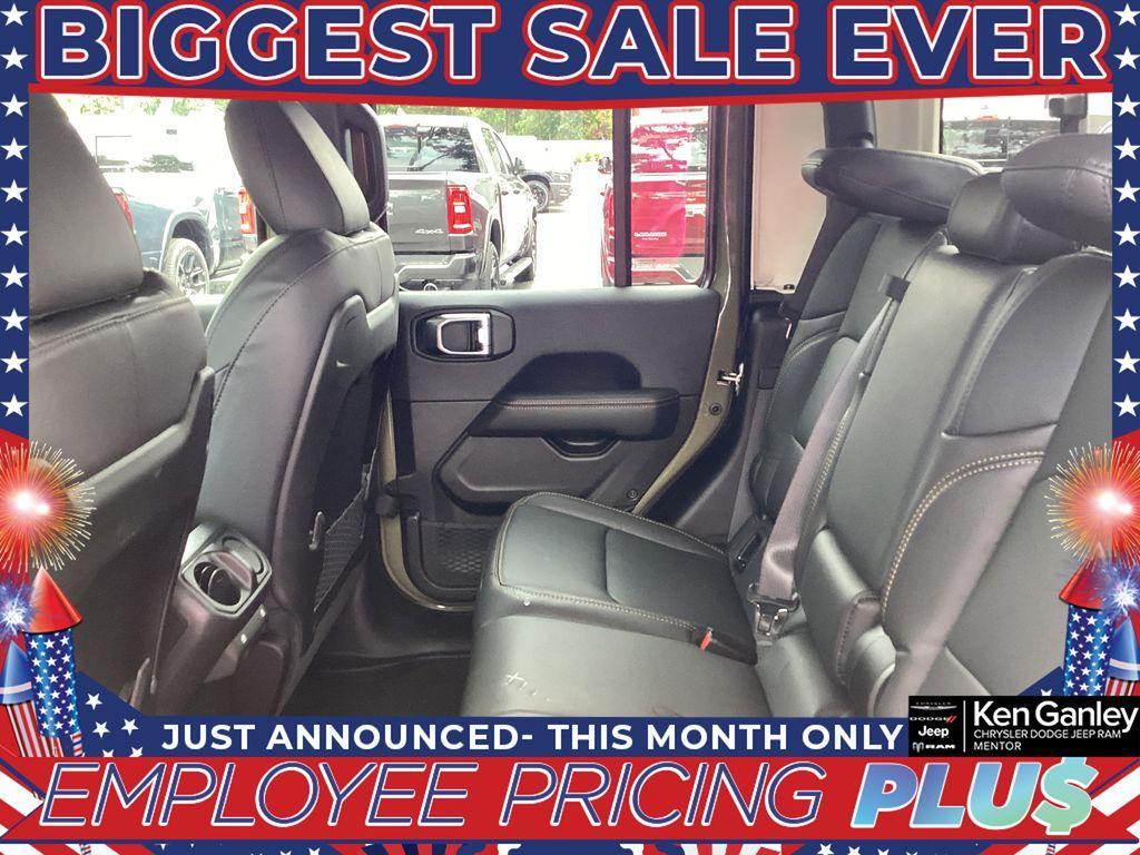 new 2025 Jeep Gladiator car, priced at $49,167