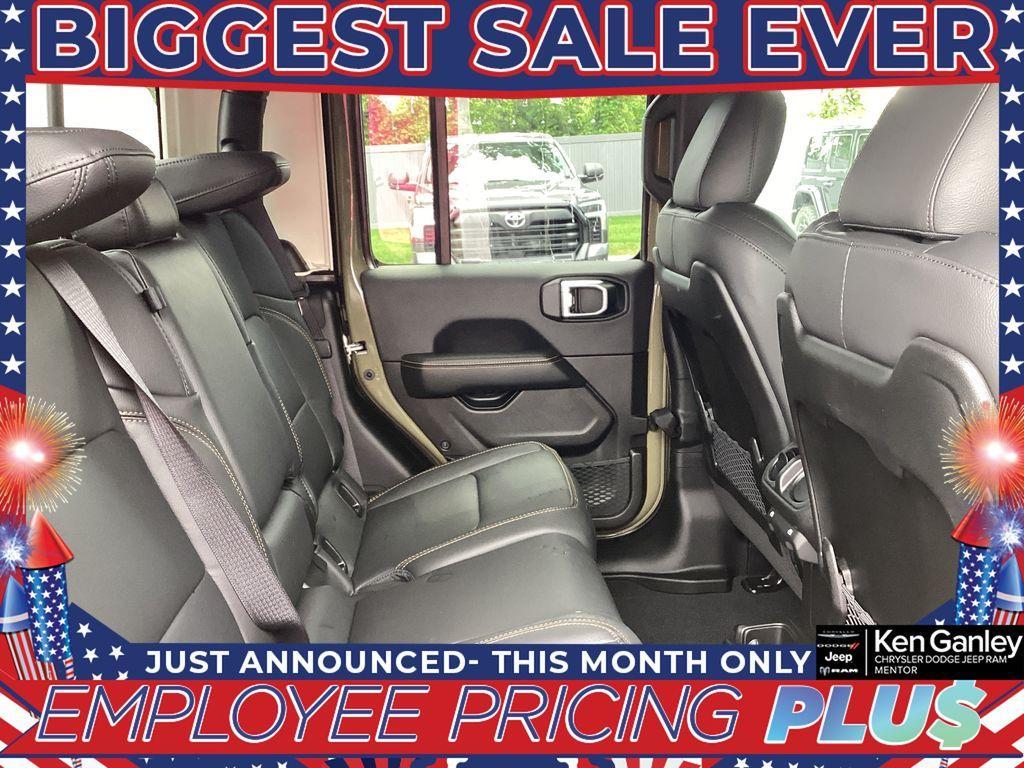 new 2025 Jeep Gladiator car, priced at $49,167
