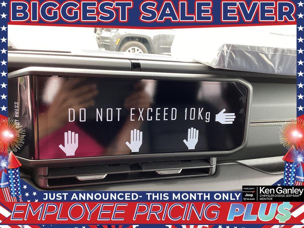 new 2025 Jeep Gladiator car, priced at $49,167