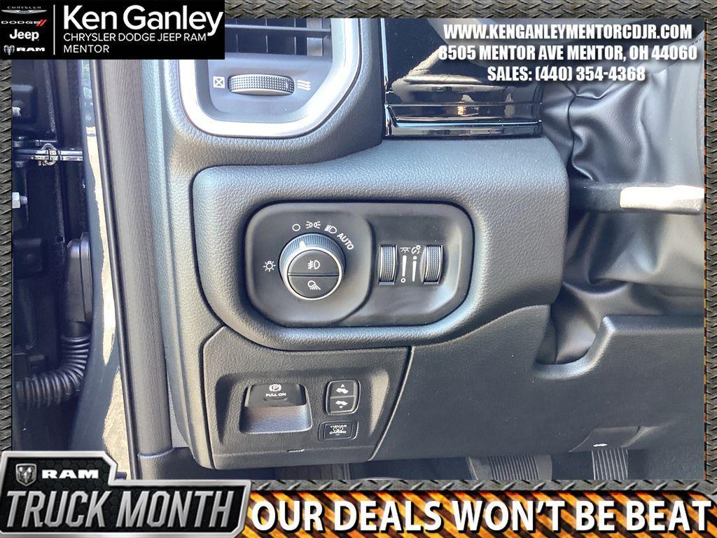 new 2025 Ram 1500 car, priced at $63,018